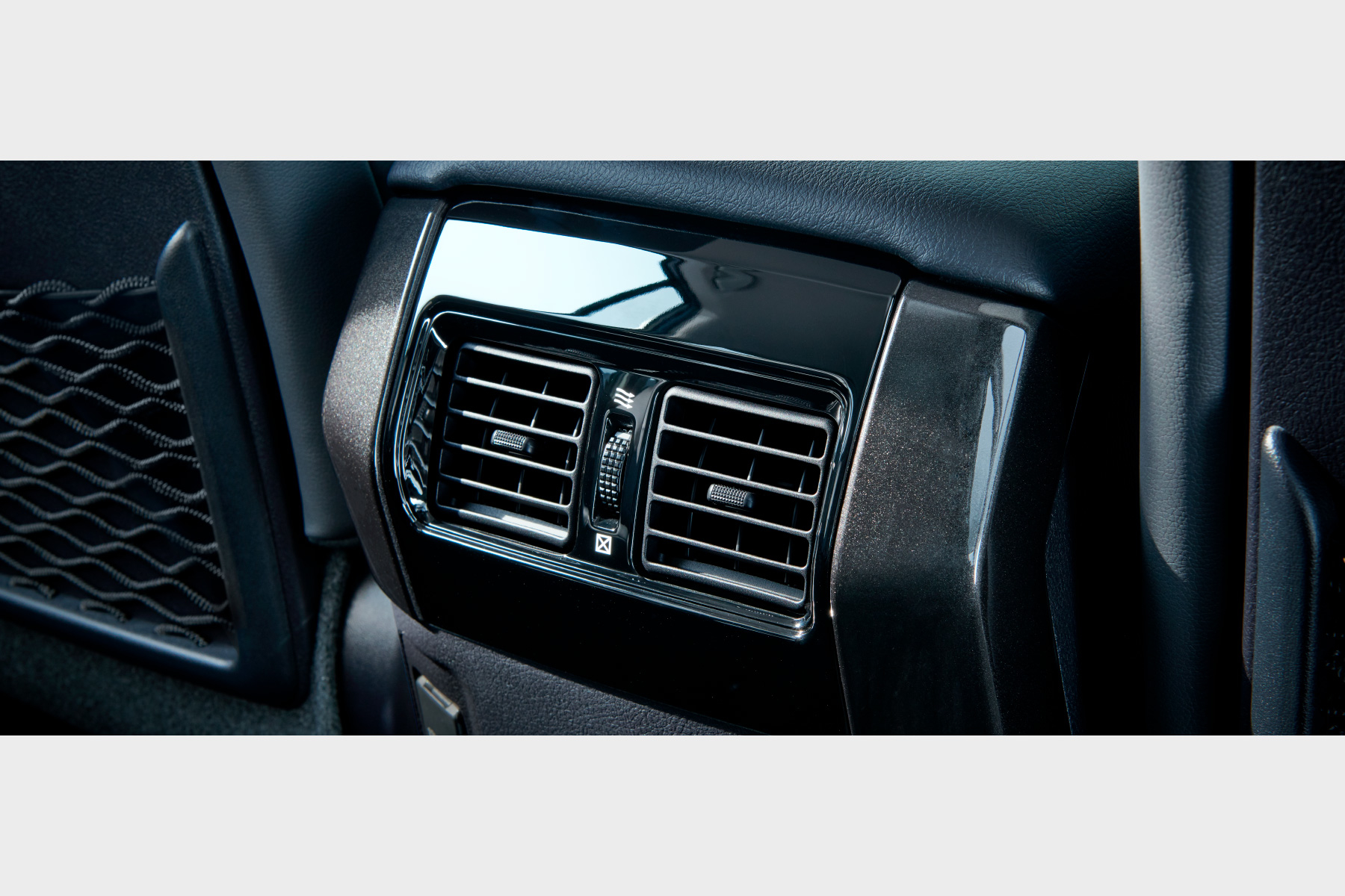 landcruiserprado_grade_img08