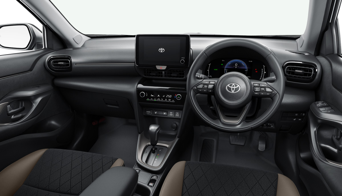 yariscross_grade_img11