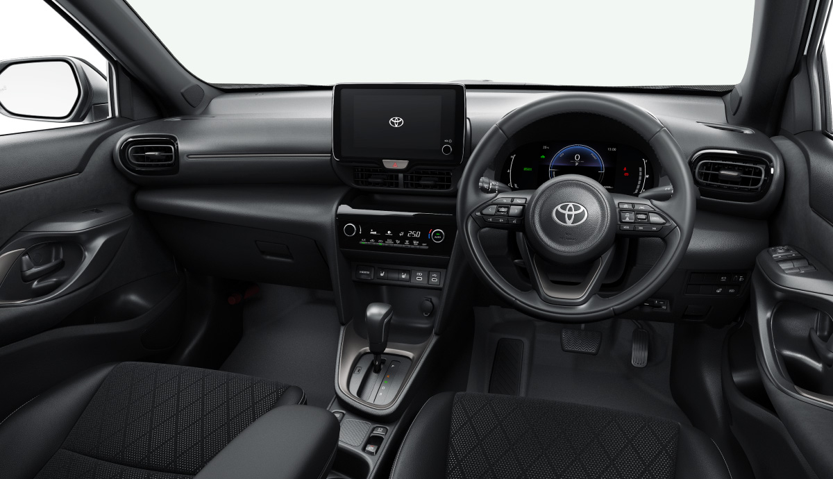 yariscross_grade_img13