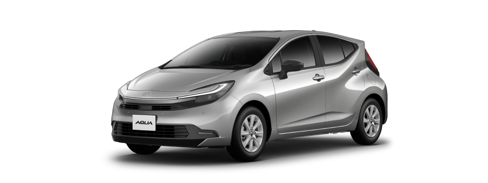 新型アクア シルバーメタリック〈1L0〉