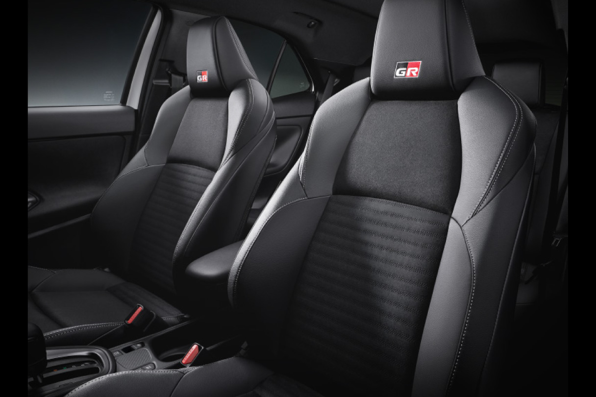 yariscross_grsport_img11