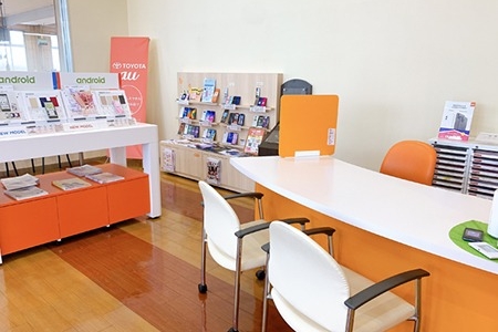 shop15_auコーナー