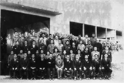創立当初の社員（1946年）